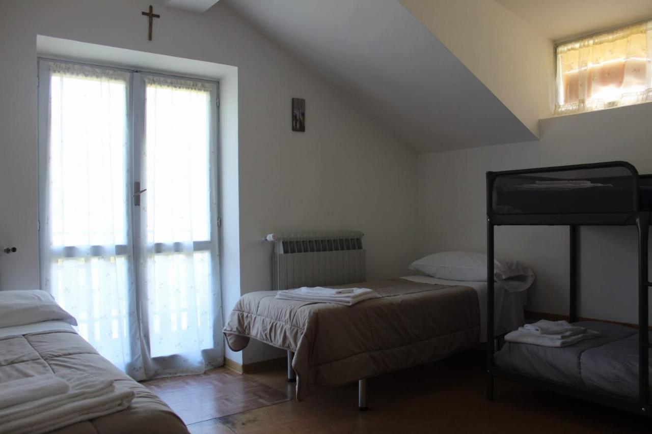 Hotel Casa Per Ferie Beatorosaz Cesana Torinese Exteriér fotografie